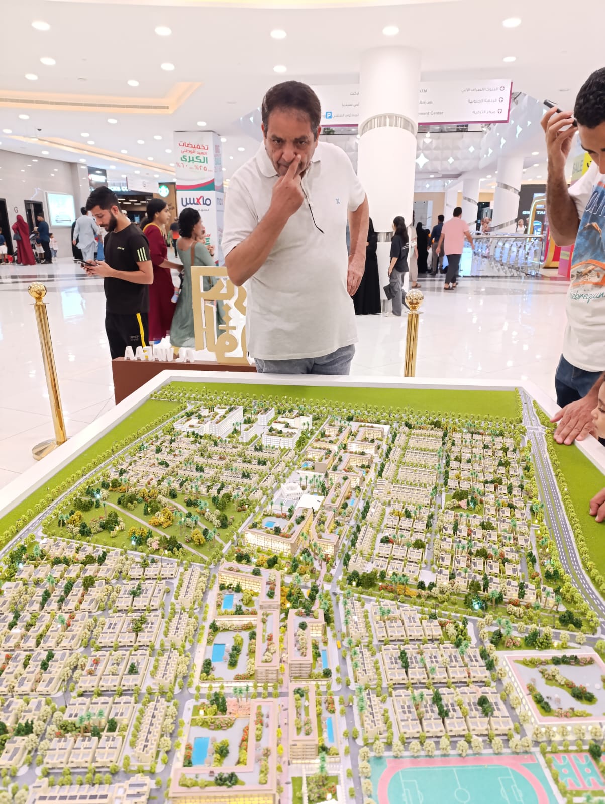 Eng. Ashraf Zaky reviewing plans
